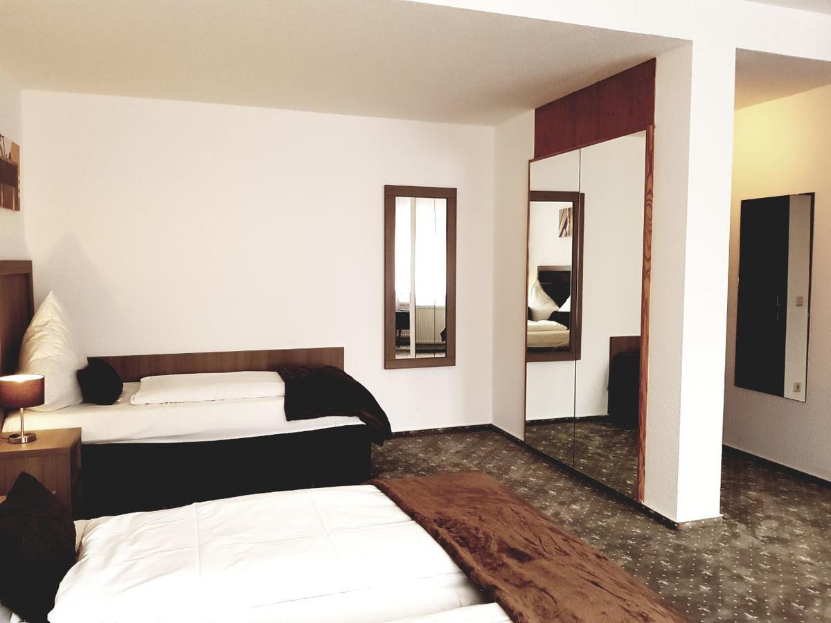 Hotel Dormir Moers Dış mekan fotoğraf