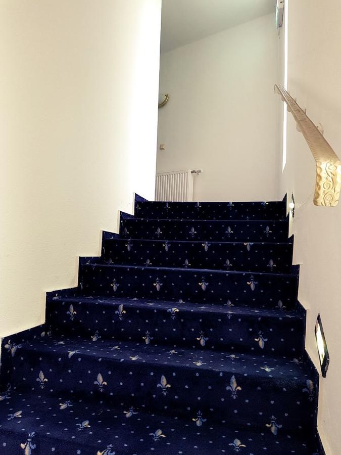 Hotel Dormir Moers Dış mekan fotoğraf