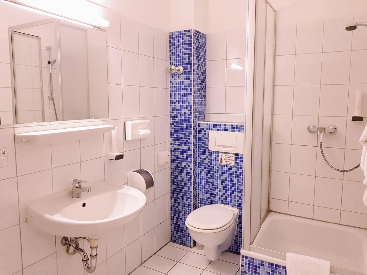 Hotel Dormir Moers Dış mekan fotoğraf